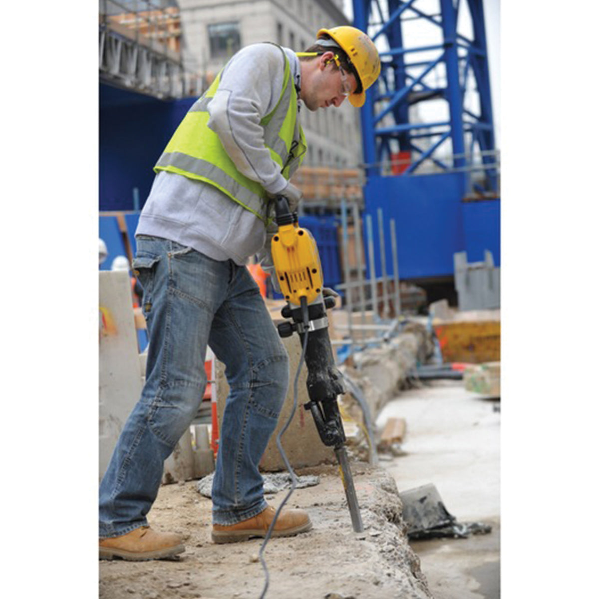 POINT CHISELS, SPADE, FLAT, SPATULA, ASPHALT CUTTING SDS-MAX with 28mm HEX connection - DeWALT POINT CHISELS, SPADE, FLAT, SPATULA, ASPHALT CUTTING SDS-MAX with 28mm HEX connection - DeWALT